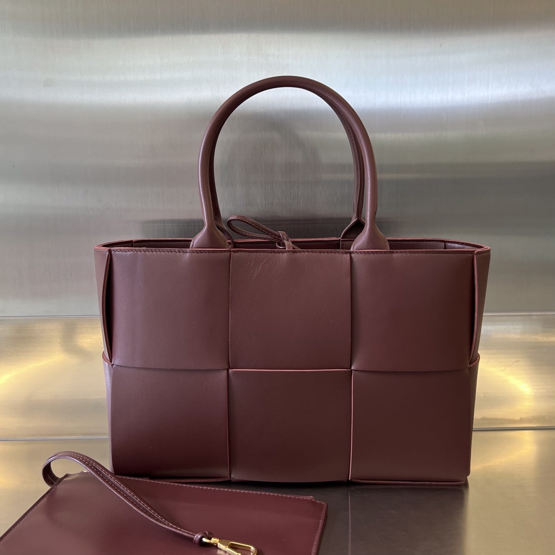 Small Arco Intreccio Leather Tote Bag Bordeaux